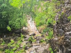 -大平台龙居瀑布旅游区