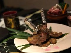 -山川小町·极番烧肉(新地假日广场店)