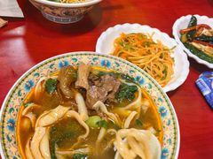 -金杨拉面王小吃面馆·牛三宝面·红烧牛肉粉