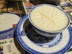 -广信牛奶甜品世家(台东店)