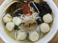 鱼丸米线-老滕家过桥米线(金鱼胡同店)
