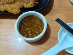 -莱莱小笼·乔艾