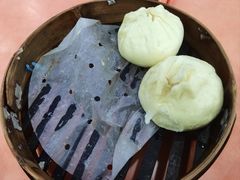 鲜肉中包-草庐酒家