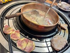 -阿山卓·野生菌火锅·纳西火塘烤肉