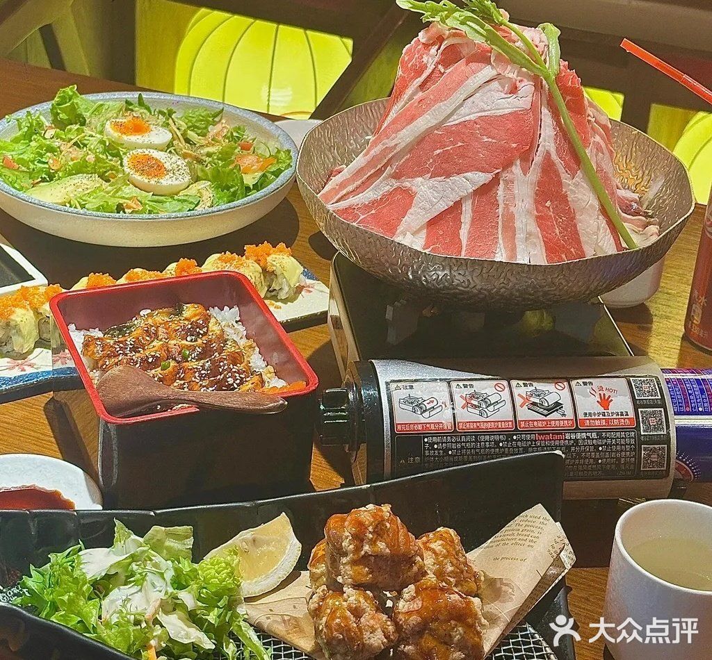 白石の深夜食堂的蒲烧鳗鱼饭，简直绝了！🤤
