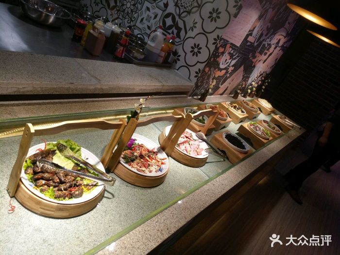 韩风源烧烤涮自助餐厅(鼎火直营店)凉菜图片 - 第1张