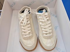 -爱革·奢品·鞋包·衣物·家居(金桥国际商业广场店)