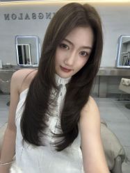 -YOUNG漾沙龙