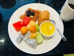 -上海漕河泾万丽酒店