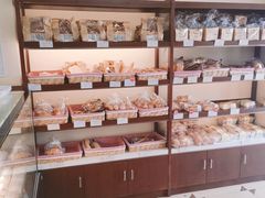 -红宝石·鲜奶小方·海派西点房(金杨店)