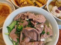 -全牛匠·乐山跷脚牛肉(西单华威约饭街店)