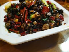 -临江餐馆二楼美食部落