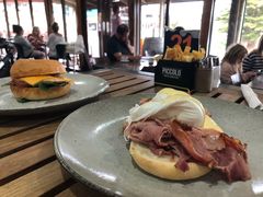 -12 Rocks Beach Bar Cafe