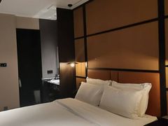 -万泊酒店(长沙五一广场国金中心店)
