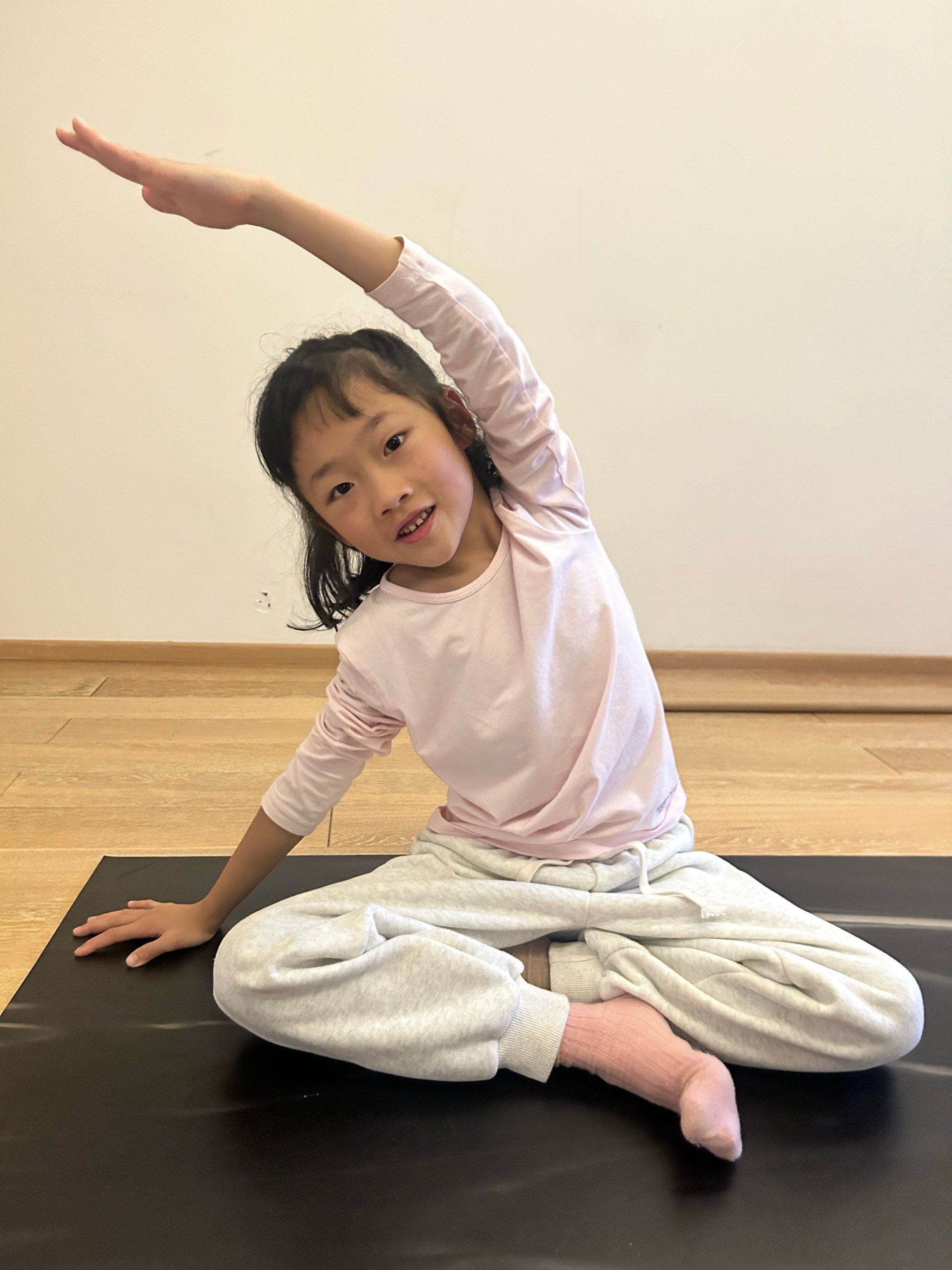 儿童瑜伽