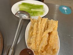 -胡须佬鸡煲四季火锅店(石厦西村直营店)