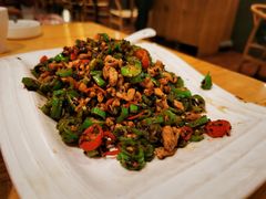 鸡芽菜炒鸡丁-盘飧市(春熙路店)