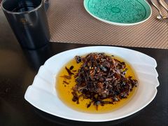 香辣油鸡枞-丽江悦榕庄酒店-明月·雪山庭院餐厅