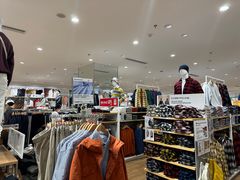 -优衣库(上海颛桥万达广场店)