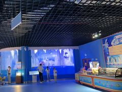 -多彩贵州城极地海洋世界