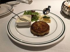 招牌蟹肉饼-Wolfgang’s Steakhouse 沃夫冈牛排馆(上海白玉兰广场店)