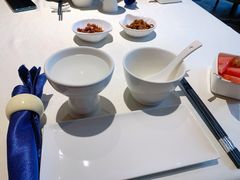 餐具摆设-尘香•传统川菜(创汇首座店)