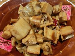 -泉畔人家·老济南经典鲁菜(大明湖店)