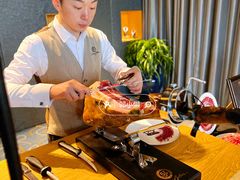 -AZUR聚(香格里拉饭店)