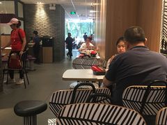 -麦当劳(宝山大厦店)