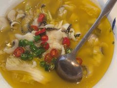 -川流不息·地道川菜·小龙虾(松东路店)