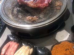 -啊美丽炭火烤肉(滑翔一店)