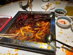 -二荆条·蜀鲜汇城市森林火锅