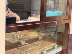 面包甜点陈列柜-老大昌(淮海中路店)