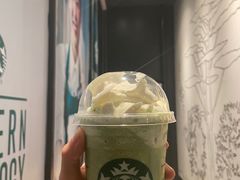 抹茶桃桃星冰乐-星巴克(青岛黄岛家佳源分店)