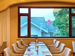 -鲤鱼洲酒店港鲤咖啡厅