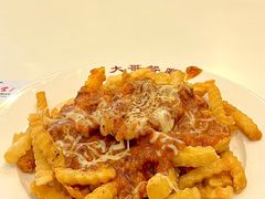 芝士肉酱炸薯条-大哥餐厅(西城花园店)