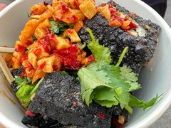 -黑色经典臭豆腐·湖南特产(步行街店)