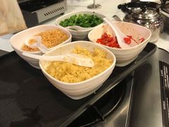 -鲜入围煮花胶鸡海鲜火锅