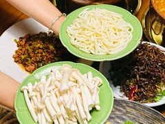 -雀舞云南菜(天津天河城购物中心店)