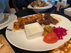 -Efes Turkish & Mediterranean Cuisine 艾菲斯餐厅(陆家嘴店)