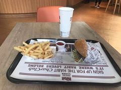 -The Habit Burger Grill 哈比特汉堡(复兴soho店)