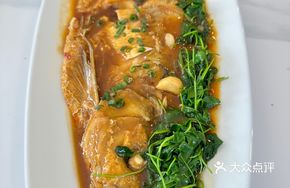 Braised Wild Silver Carp with Garlic