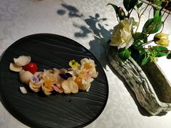 黄金蜂巢百合-麟1929(外滩店)