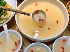 -饭橘汉江码头·乡野土菜馆(静安路店)