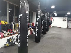 -FIGHTMAN格斗俱乐部(长宁临空店)