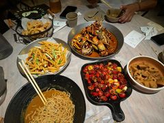 -巴厘龙虾·榜首油焖大虾(音乐学院·沿江酒馆店)