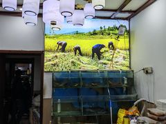 -湖南人家湘菜馆(镇江路店)