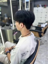 -藤野造型烫发染发