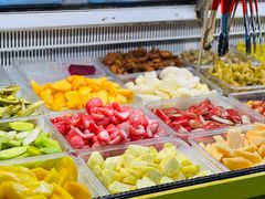 自助取餐区-老炳·七丛松甘草水果