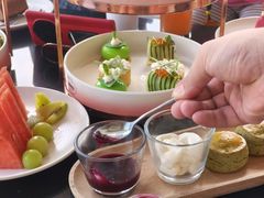 -亚龙湾喜来登·美景台大堂吧